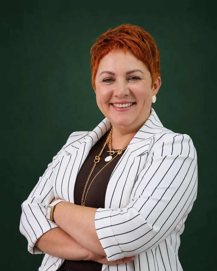 Елена Викторовна, главный бухгалтер